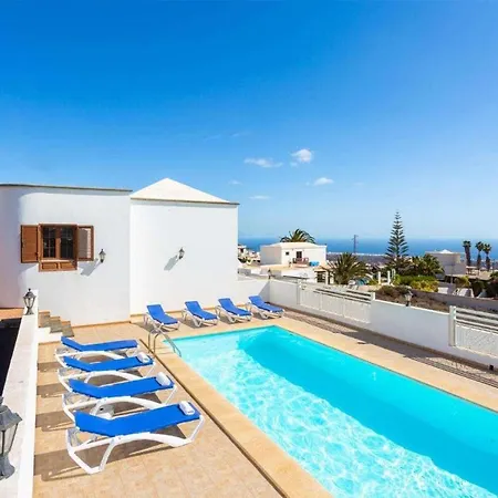 בית נופש Casa El Callao La Asomada (Lanzarote)